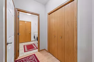 806 Roundhouse St, Shakopee, MN 55379 - Photo 29