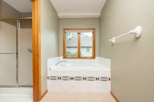 910 Deercreek Pkwy, Belle Plaine, MN 56011 - Photo 15