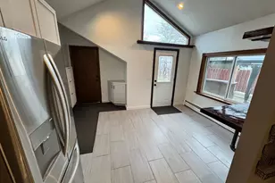 6439 Olympia St, Golden Valley, MN 55427 - Photo 9