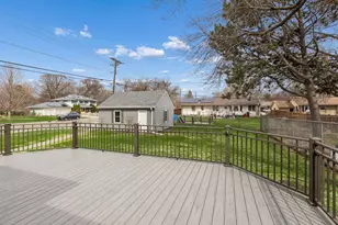 1914 Holton St, Roseville, MN 55113 - Photo 11