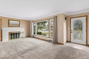 1914 Holton St, Roseville, MN 55113 - Photo 5