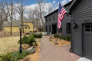 17259 Candlewood Pkwy, Eden Prairie, MN 55347 - Photo 3