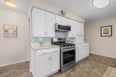 302 Pleasant Knolls, Center City, MN 55012 - Photo 7