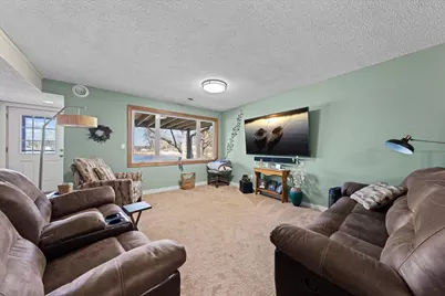 302 Pleasant Knolls, Center City, MN 55012 - Photo 23
