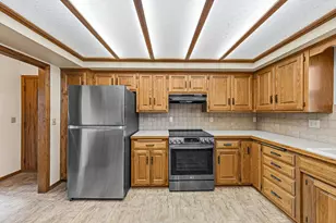 580 N Waterville Ave, Le Center, MN 56057 - Photo 13