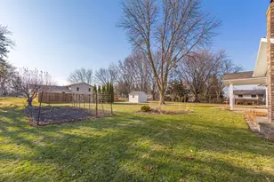 580 N Waterville Ave, Le Center, MN 56057 - Photo 31