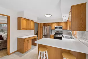 11513 Ravoux Ave, Burnsville, MN 55337 - Photo 15