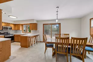 11513 Ravoux Ave, Burnsville, MN 55337 - Photo 13