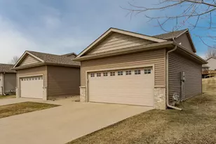 4449 Heritage Pl NW, Rochester, MN 55901 - Photo 3