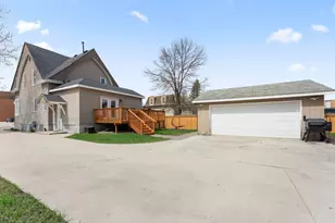 607 4th St SW, Willmar, MN 56201 - Photo 33