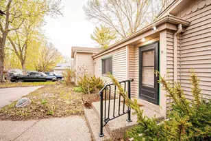 110145 Olin Ct, Chaska, MN 55318 - Photo 3
