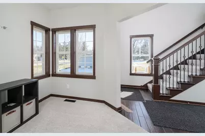 3677 Edgerton Street, Vadnais Heights, MN 55127 - Photo 3