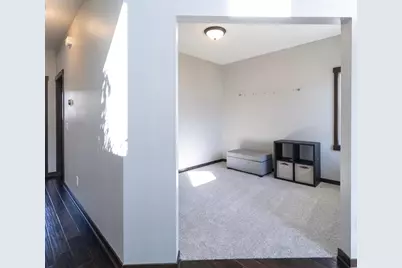 3677 Edgerton Street, Vadnais Heights, MN 55127 - Photo 7