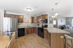 120 Palmer Path, Mankato, MN 56001 - Photo 3