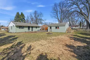 2450 Martin Way, White Bear Lake, MN 55110 - Photo 37