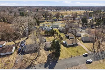 2450 Martin Way, White Bear Lake, MN 55110 - Photo 39