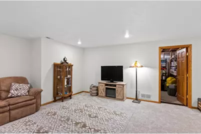 613 Temple Street, Alexandria, MN 56308 - Photo 23