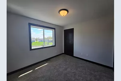 805 11th Street SE, Waseca, MN 56093 - Photo 13