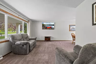 2055 Edgewood Drive, Owatonna, MN 55060 - Photo 9