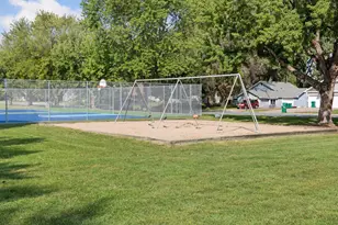 675 Koehler Rd, Vadnais Heights, MN 55127 - Photo 53