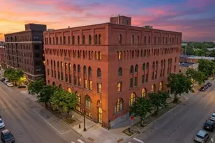 400 N 1st St, Minneapolis, MN 55401 - Photo 1