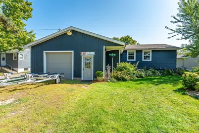 707 Lake Shore Drive, Battle Lake, MN 56515 - Photo 51