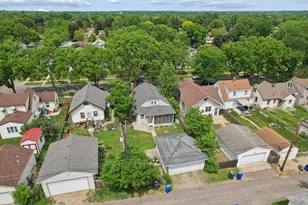 950 Hawthorne Ave E, Saint Paul, MN 55106 - Photo 15