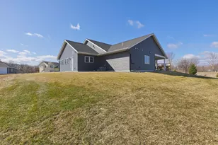 211 Century Ln, Silver Lake, MN 55381 - Photo 33