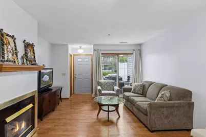 2600 Lockwood Drive, Mendota Heights, MN 55120 - Photo 9