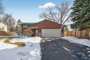1564 Knoll Dr, Shoreview, MN 55126 - Photo 1
