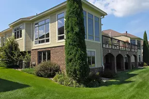 914 Somerby Pkwy NE, Byron, MN 55920 - Photo 3