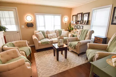 214 Markley Avenue N, Thief River Falls, MN 56701 - Photo 3