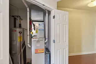 314 E 18th St, Minneapolis, MN 55404 - Photo 19