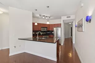 314 E 18th St, Minneapolis, MN 55404 - Photo 9