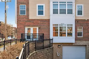 314 E 18th St, Minneapolis, MN 55404 - Photo 17