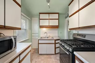 1244 Hartford Ave, Saint Paul, MN 55116 - Photo 9