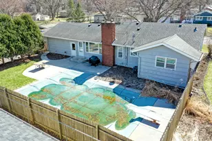 725 Pontiac Pl, Mendota Heights, MN 55120 - Photo 7