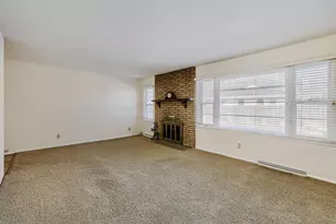 725 Pontiac Pl, Mendota Heights, MN 55120 - Photo 19