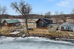 31092 Lincoln Beach Rd, Cushing, MN 56443 - Photo 5