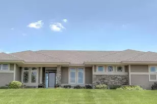 21115 Ridgewood Tr, Lakeville, MN 55044 - Photo 7