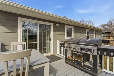 409 Boulder Street SW, Hutchinson, MN 55350 - Photo 7