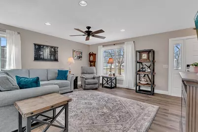 409 Boulder Street SW, Hutchinson, MN 55350 - Photo 11