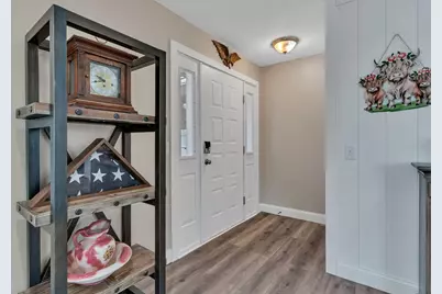 409 Boulder Street SW, Hutchinson, MN 55350 - Photo 9