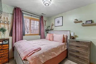 10924 Fox Hollow Ln N, Champlin, MN 55316 - Photo 17