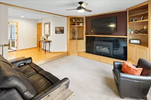 13940 90th Pl N, Maple Grove, MN 55369 - Photo 9