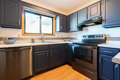 5425 Orleans Lane N #6, Plymouth, MN 55442 - Photo 7