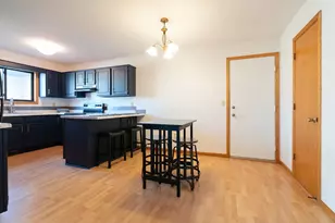 5425 Orleans Ln N, Plymouth, MN 55442 - Photo 3