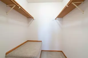 5425 Orleans Ln N, Plymouth, MN 55442 - Photo 21