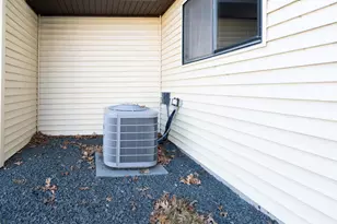 5425 Orleans Ln N, Plymouth, MN 55442 - Photo 33