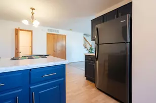 5425 Orleans Ln N, Plymouth, MN 55442 - Photo 9